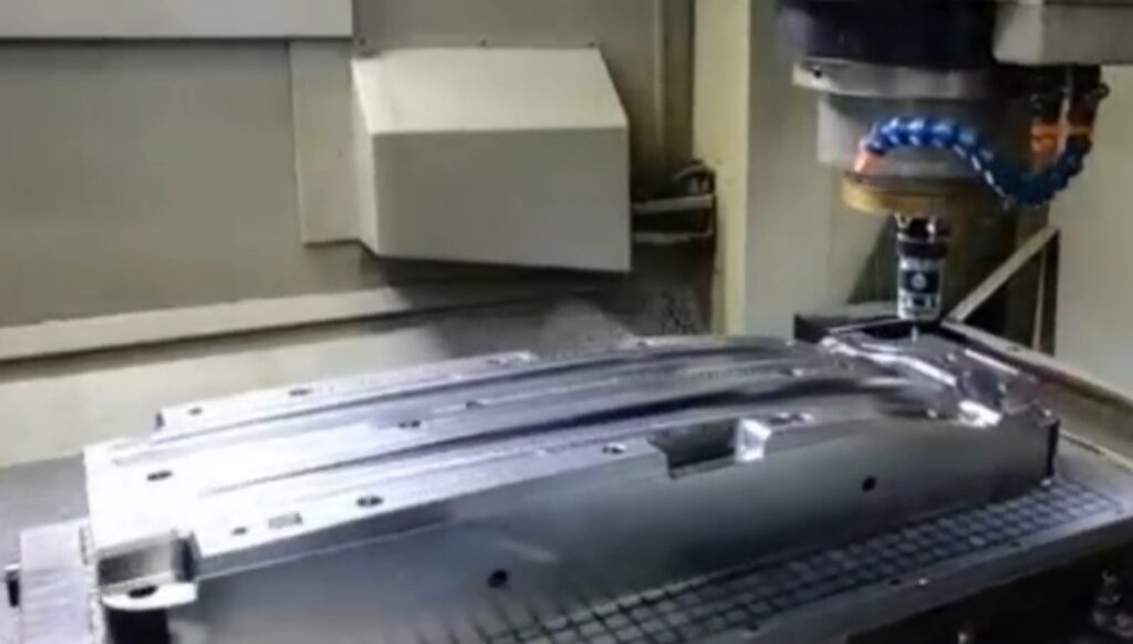 Real-time measure technical in CNC machining